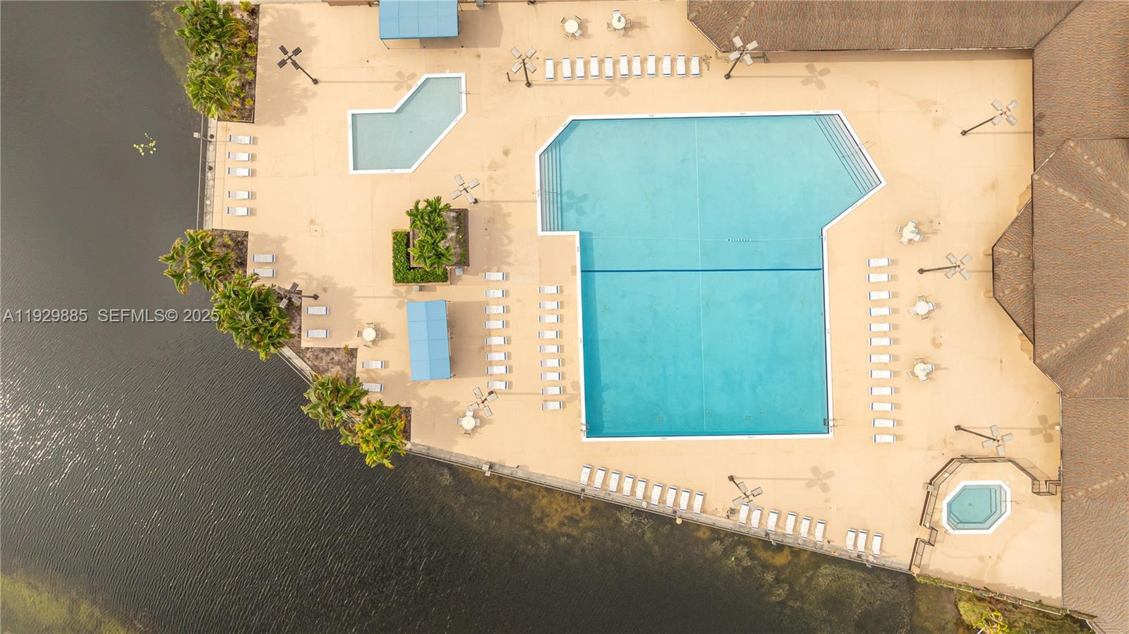 CENTURA PARC AT COCONUT C - Residential