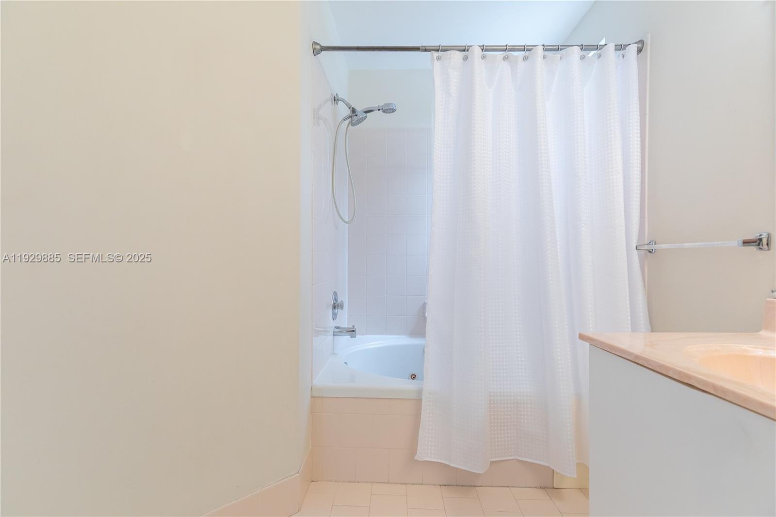 CENTURA PARC AT COCONUT C - Residential