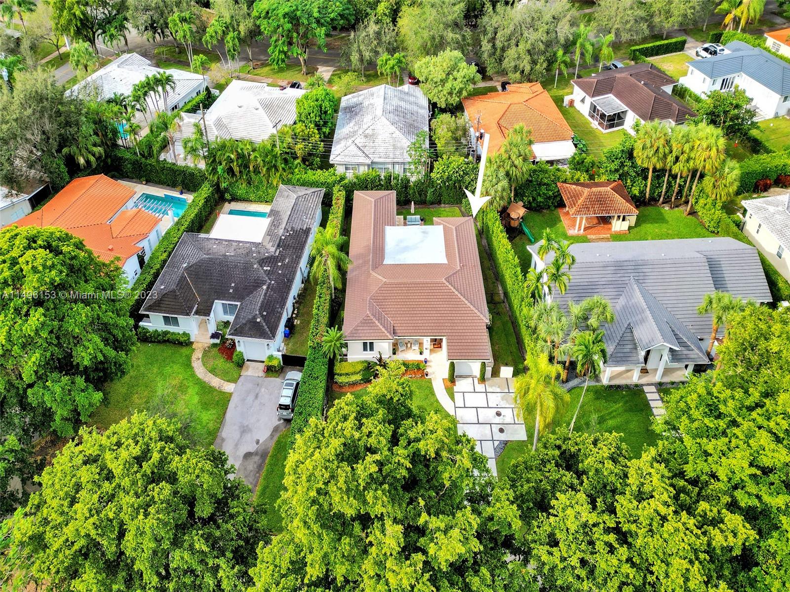 CORAL GABLES RIVIERA SEC - Residential