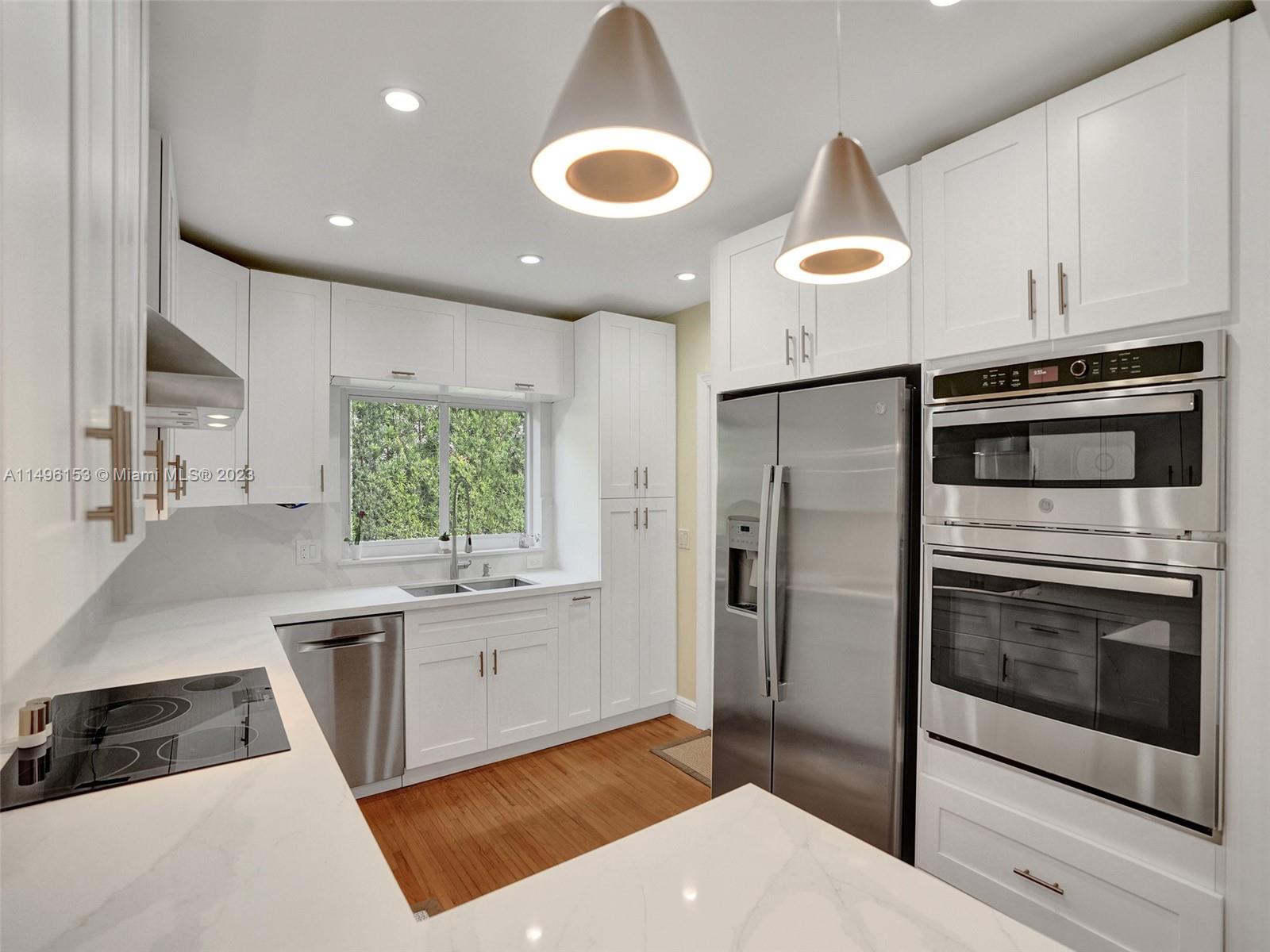 CORAL GABLES RIVIERA SEC - Residential