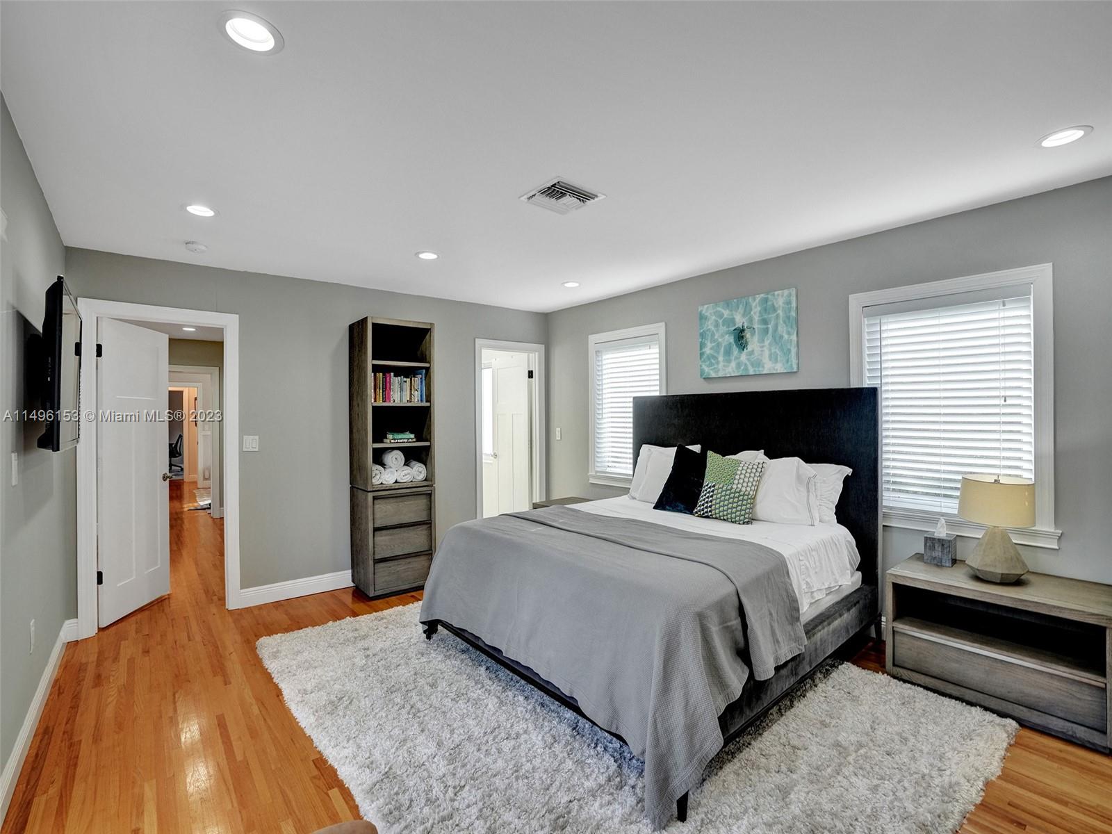 CORAL GABLES RIVIERA SEC - Residential