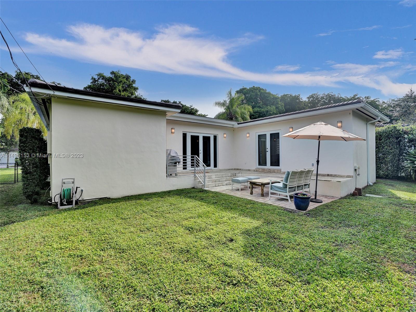 CORAL GABLES RIVIERA SEC - Residential