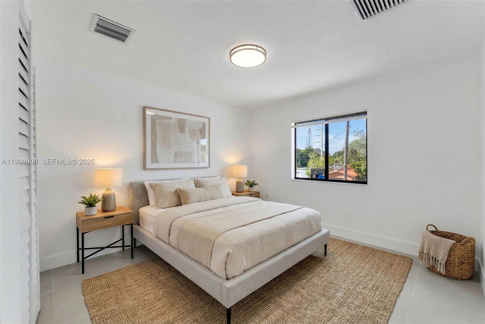 HIALEAH HEIGHTS - Residential Income