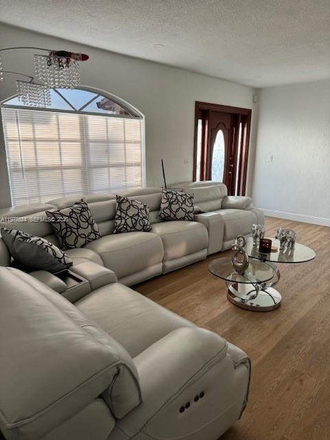 MANOR GARDENS - Residential Lease