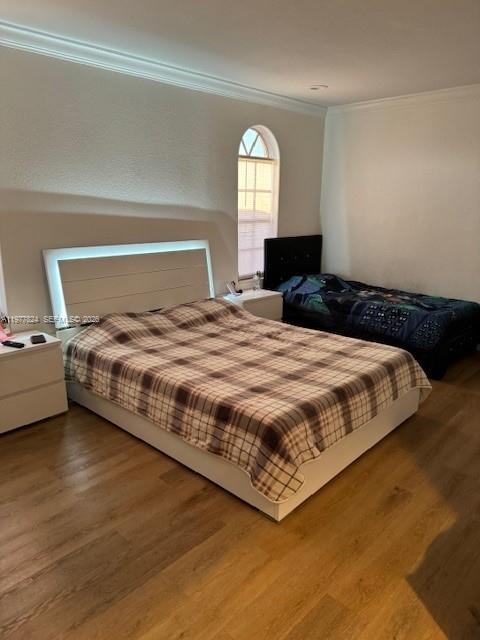 MANOR GARDENS - Residential Lease