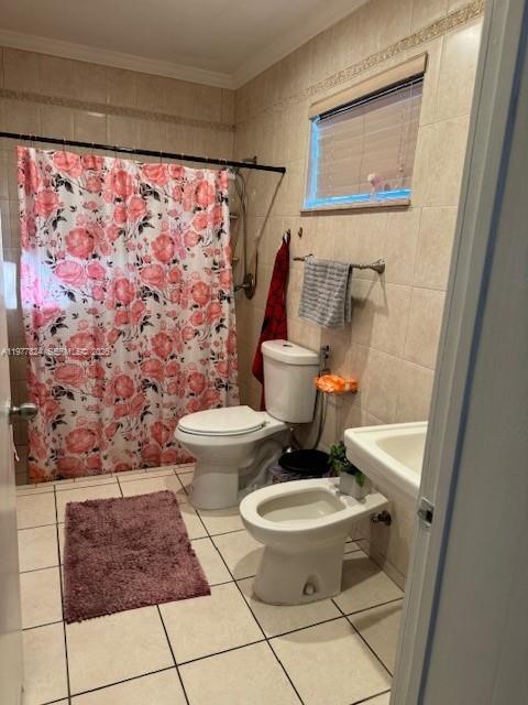 MANOR GARDENS - Residential Lease