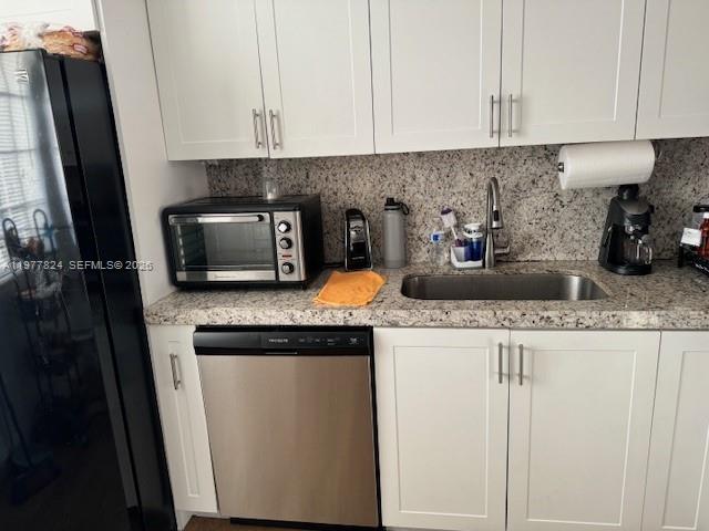 MANOR GARDENS - Residential Lease