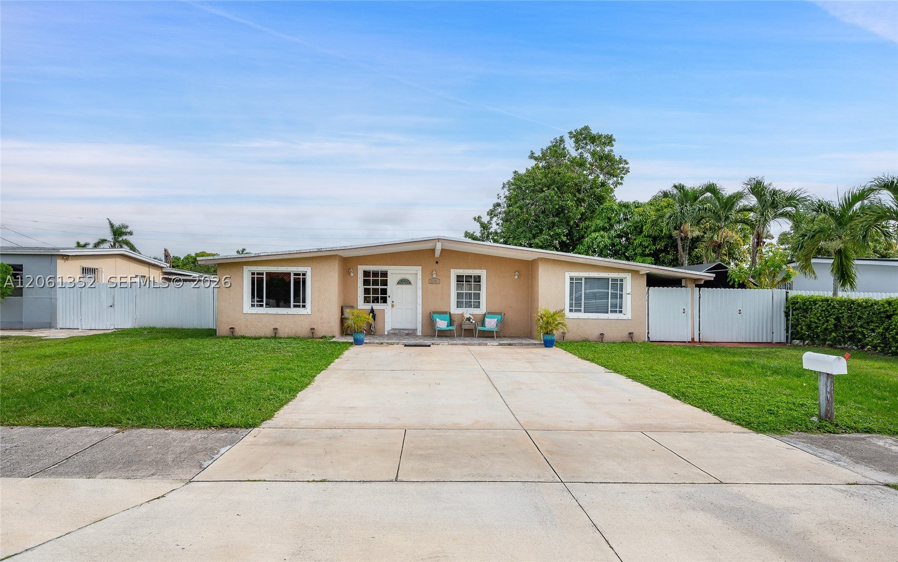 11451 SW 43rd St, Miami FL 33165