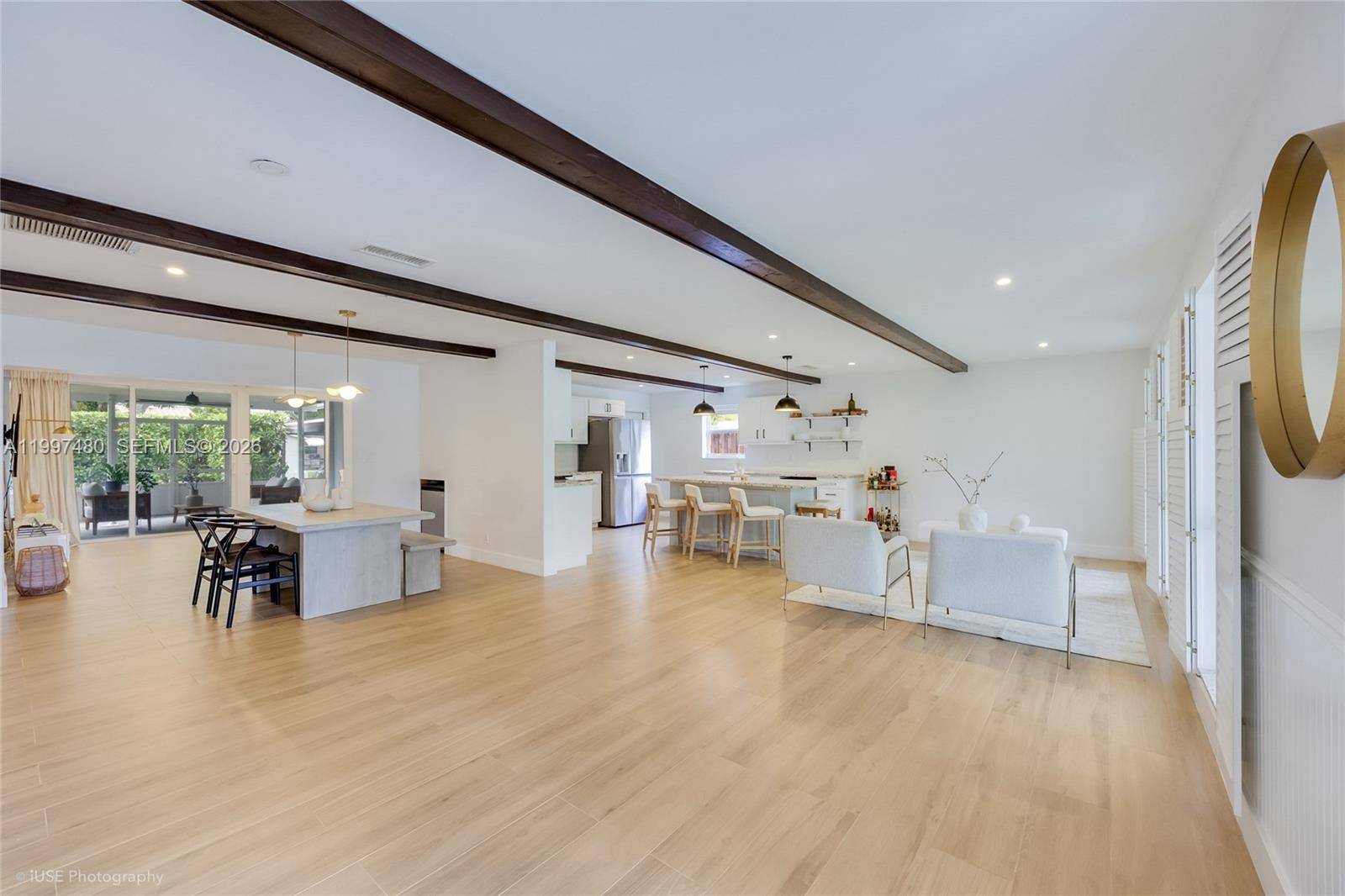 HOLLYWOOD LAKES SECTION - Residential