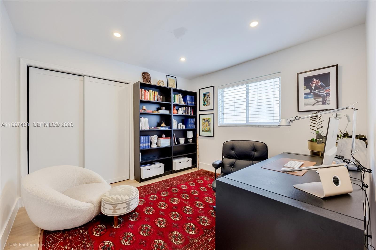 HOLLYWOOD LAKES SECTION - Residential