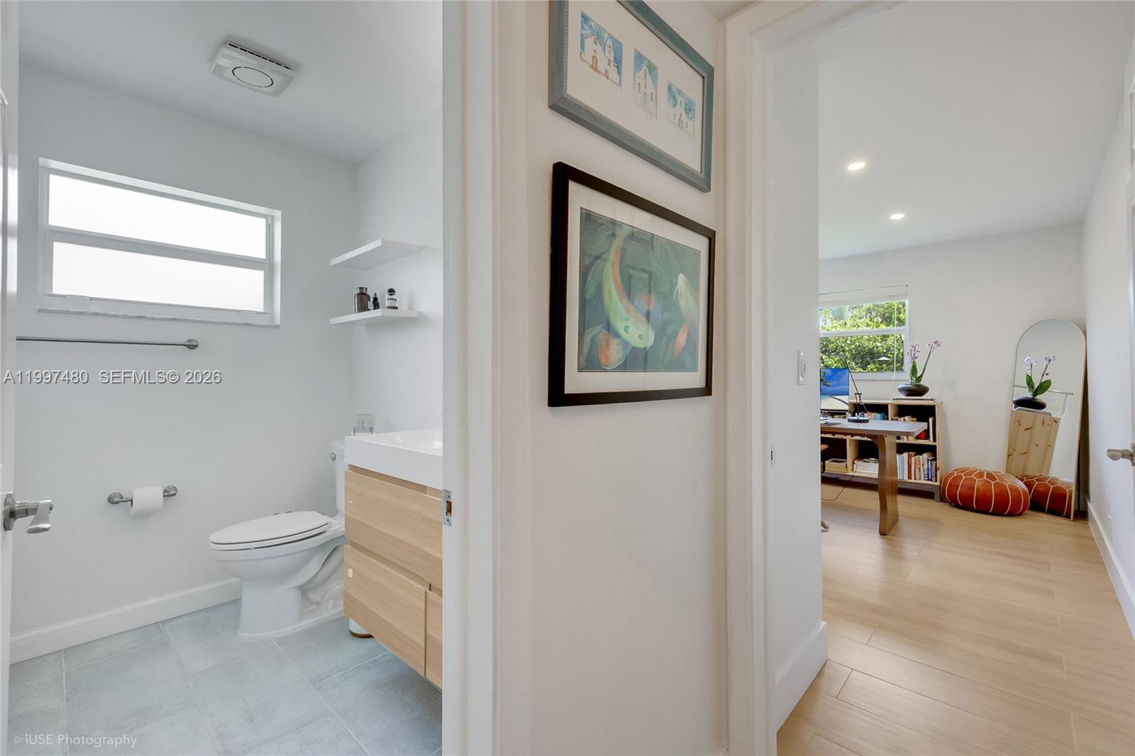 HOLLYWOOD LAKES SECTION - Residential