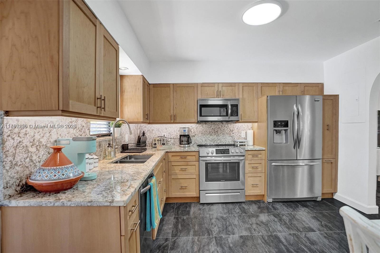 HALLANDALE BY THE SEA - Residential
