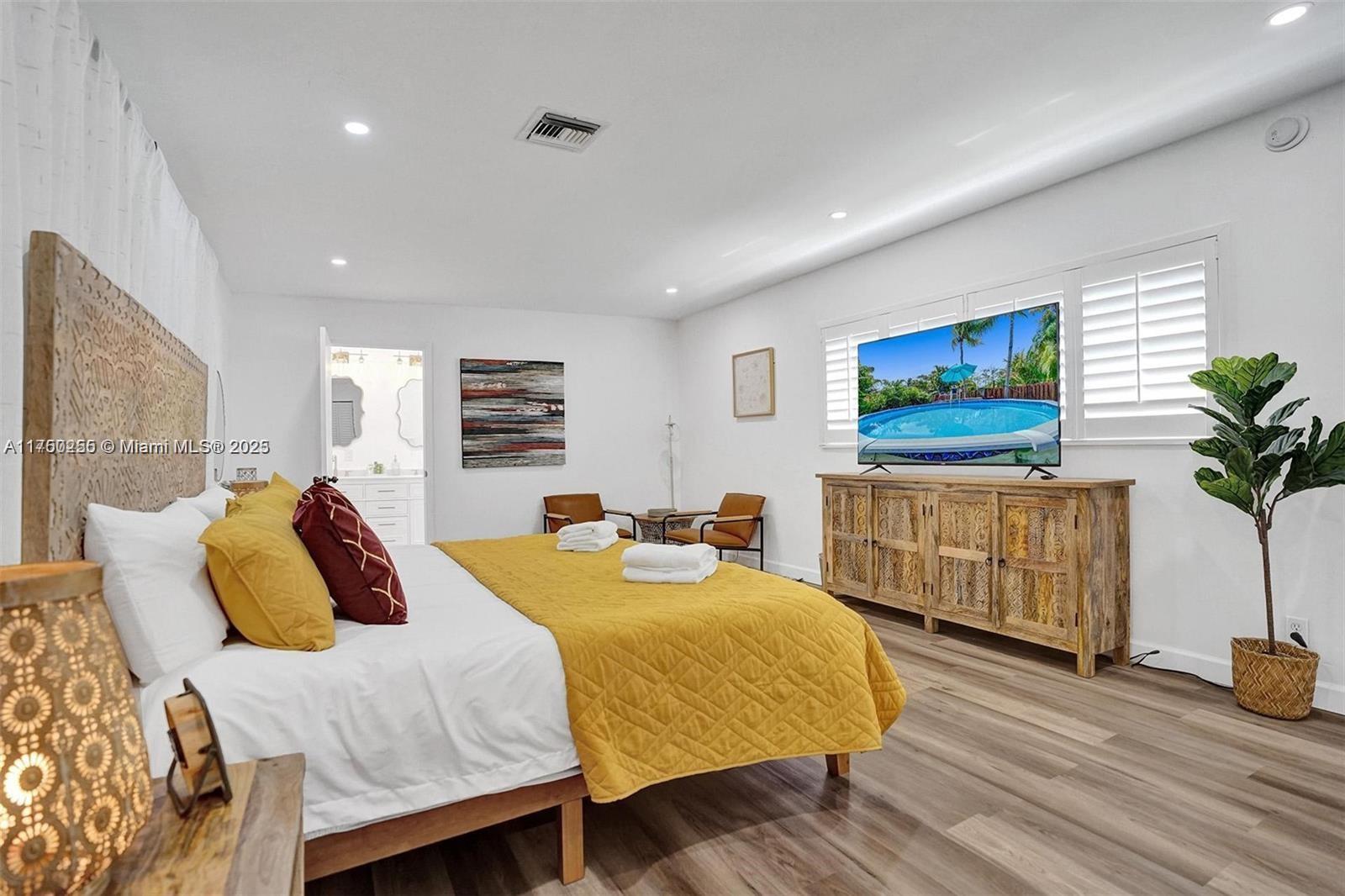 HALLANDALE BY THE SEA - Residential