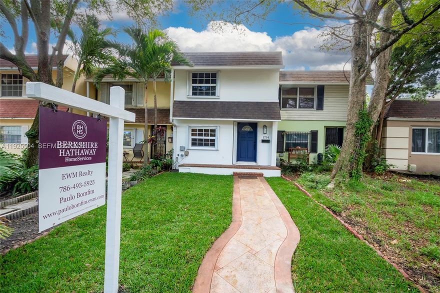 THERE IS NO HOA FEE, NO MONTHLY FEE FOR HOA NOR CONDO.  SPACIOUS 2 BEB, 2 1/2 BATHS  1500 SQFT, TWO STORY TOWNHOUSE WITH SPACIOUS PATIO FOR ENTERTAINMENT. PROPERTY HAS HURRICANE SHUTTERS AND IMPACT FRENCH DOOR. RECENTLY PAINTED AND REFRESHED UP.
UPDATED WASHER & DRYER, TILE FLOORS THROUGH OUT. NEW ROOF INSTALLED 2024.
GREAT LOCATION, NEXT TO ELEMENTARY SCHOOL, CLOSE TO TARGET, POST OFFICE, SHOPPING, RESTAURANTS AND ENTERTAINMENT. PUBLIC TRANSPORTATION A COUPLE OF BLOCKS. CENTRALLY LOCATED IN NORTH MIAMI AREA. FAST GROWING NEIGHBOURHOOD. LOCATION LOCATION LOCATION
