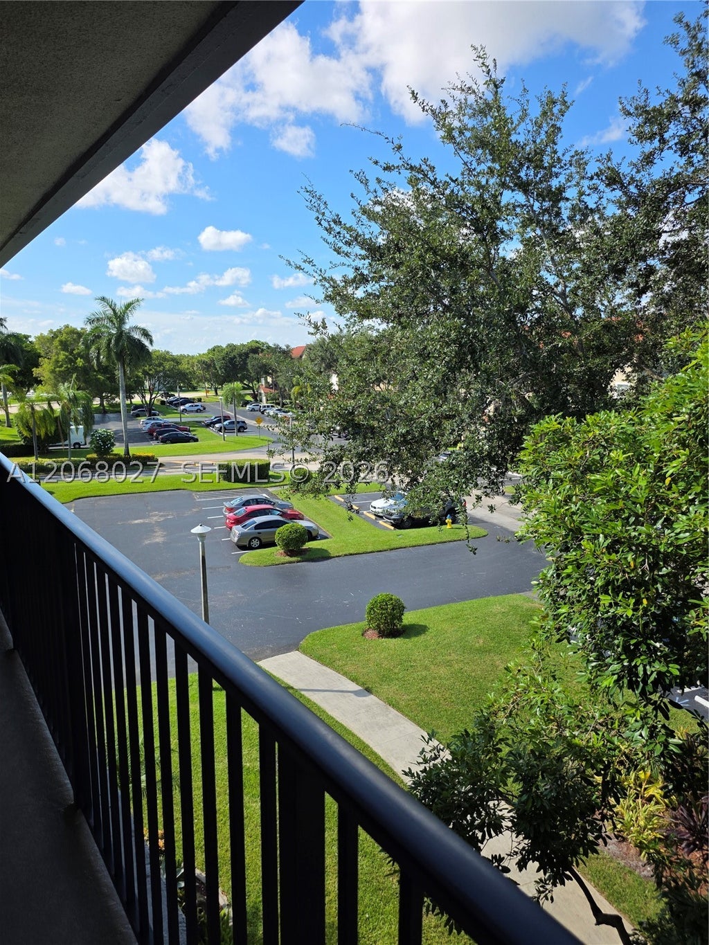 Photo of 1000 SW 128th Ter #414V, Pembroke Pines, FL 33027 (MLS # A12068027)