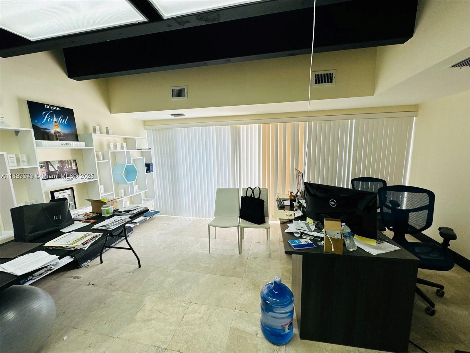 1160 Kane Concourse