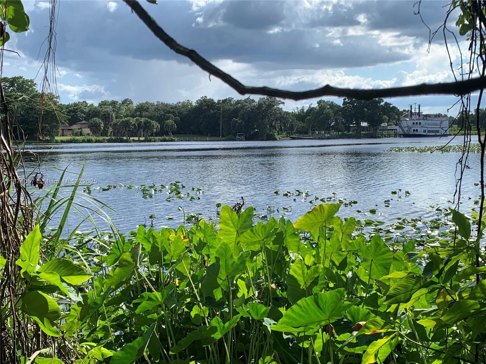 Riverwind Cove - Land