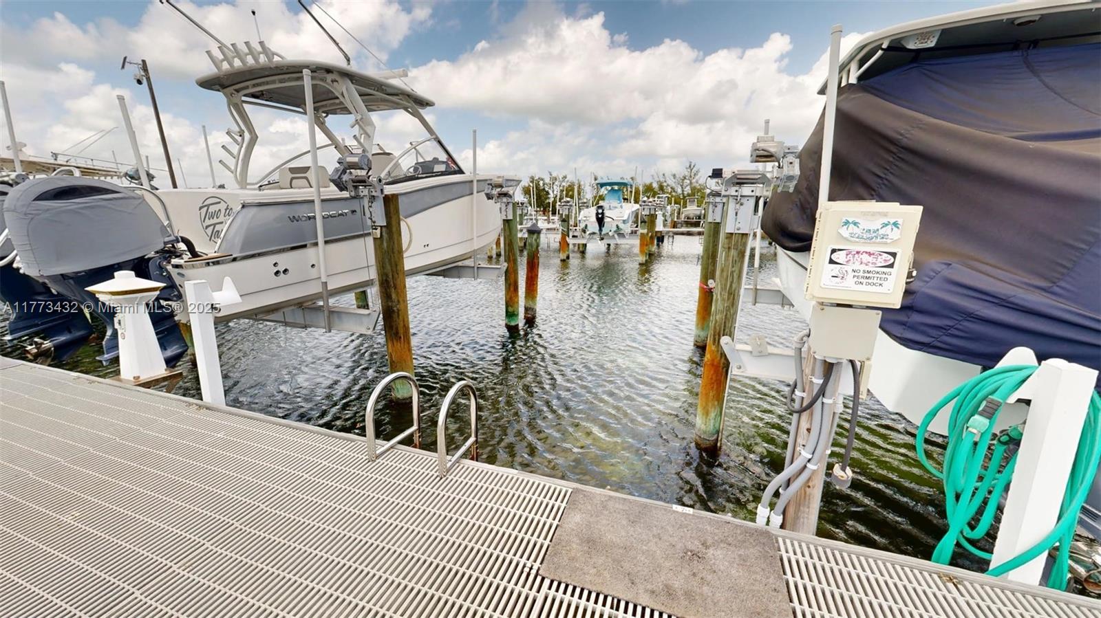 Moon Bay - Residential