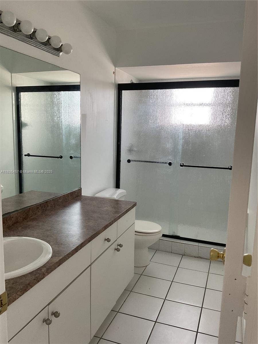 OLD CUTLER COVE - Residential