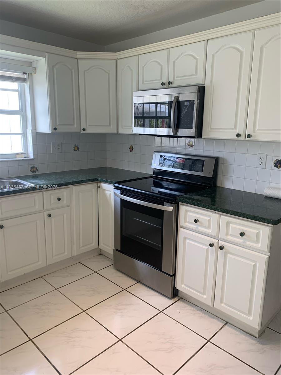 OLD CUTLER COVE - Residential