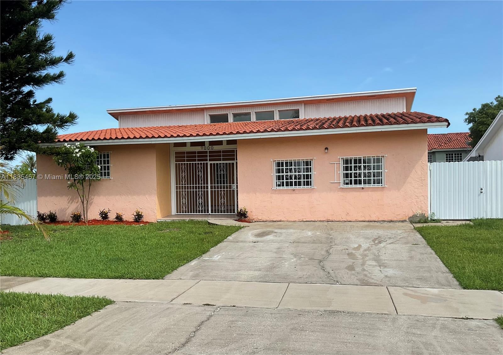 OLD CUTLER COVE - Residential