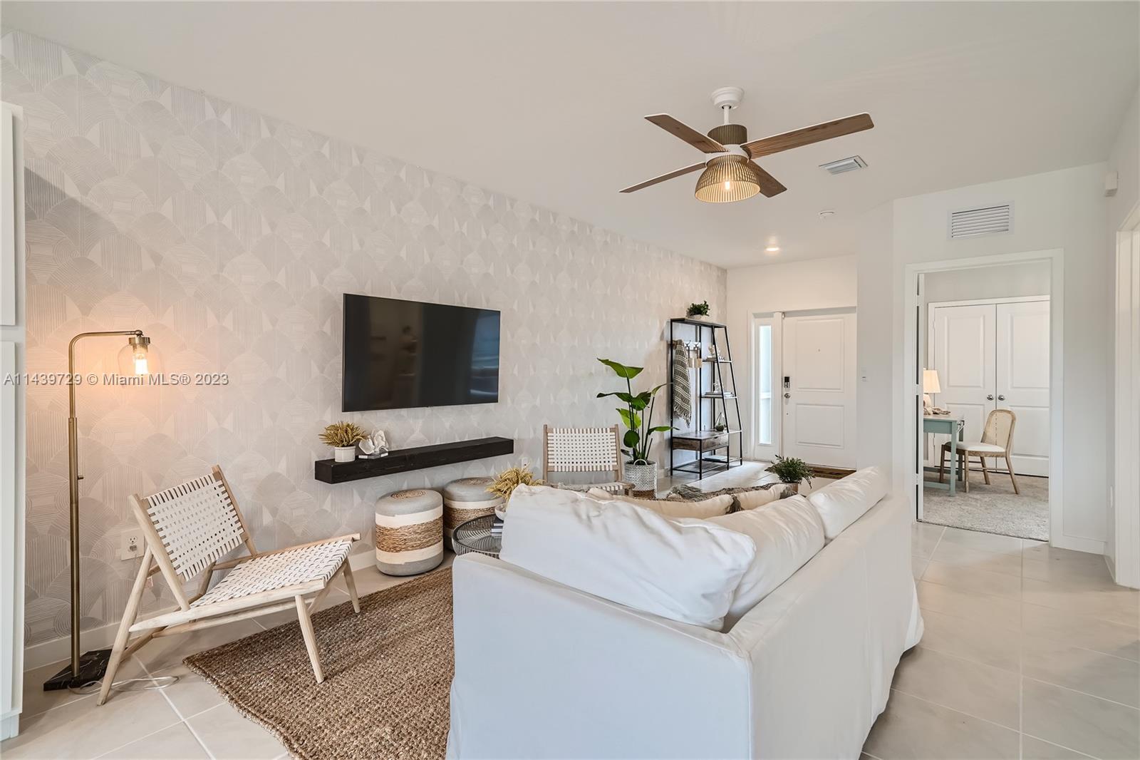 Palm Cay - Residential