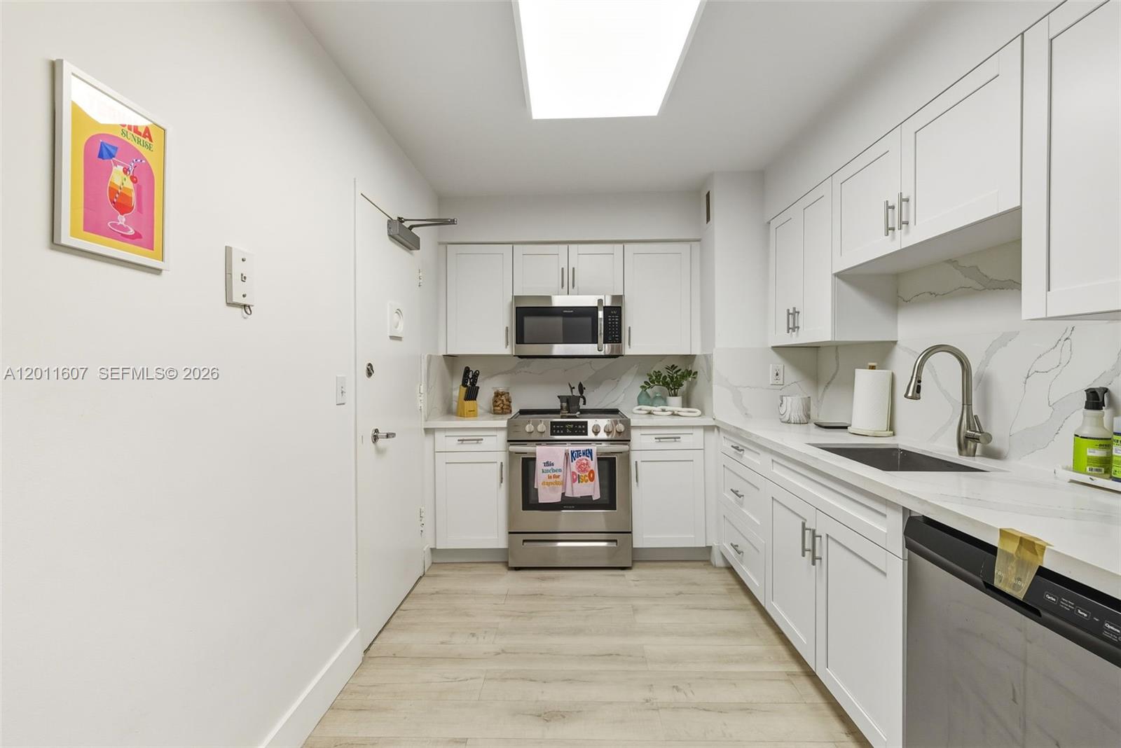 CARLISLE ON THE OCEAN CON - Residential Lease