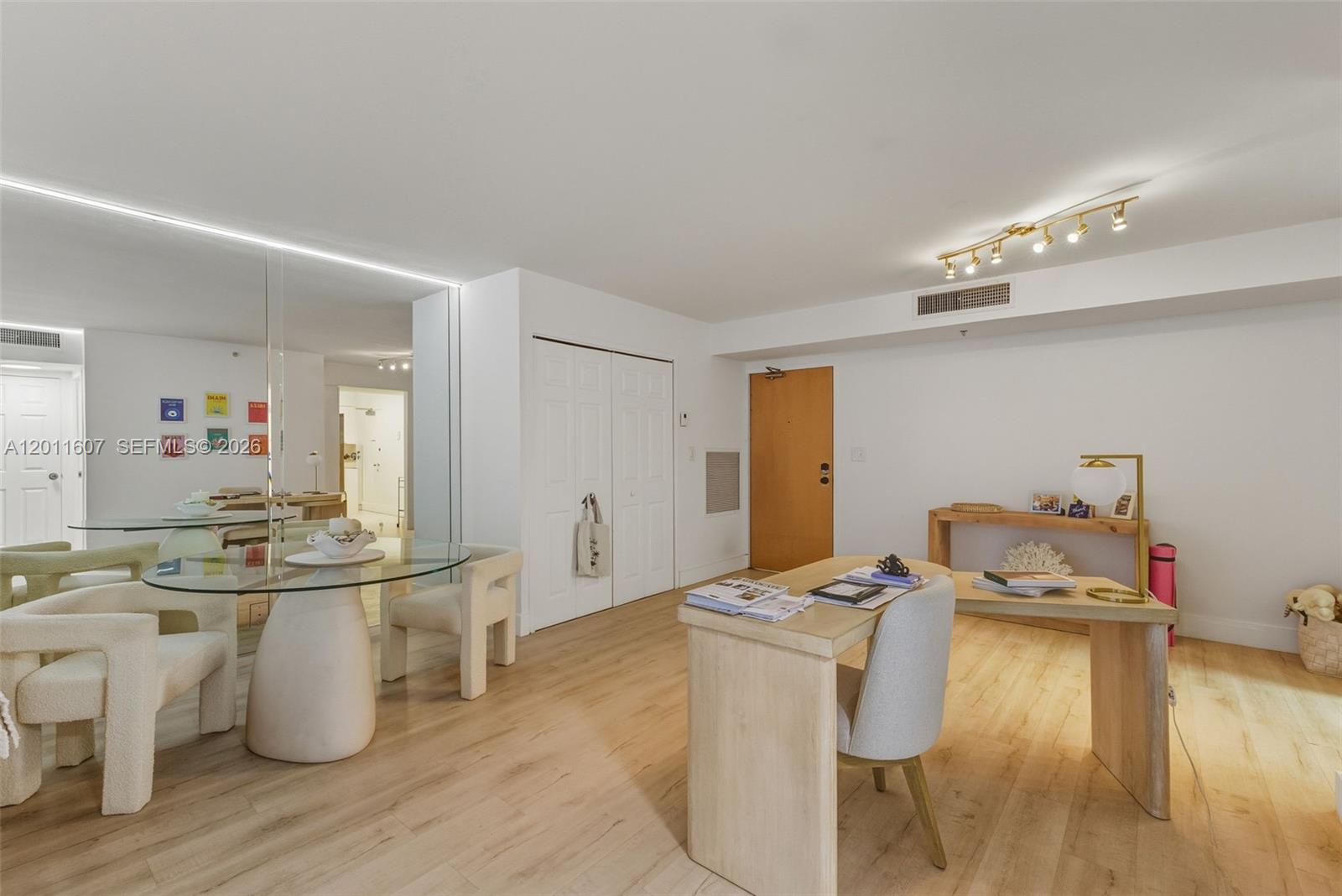 CARLISLE ON THE OCEAN CON - Residential Lease