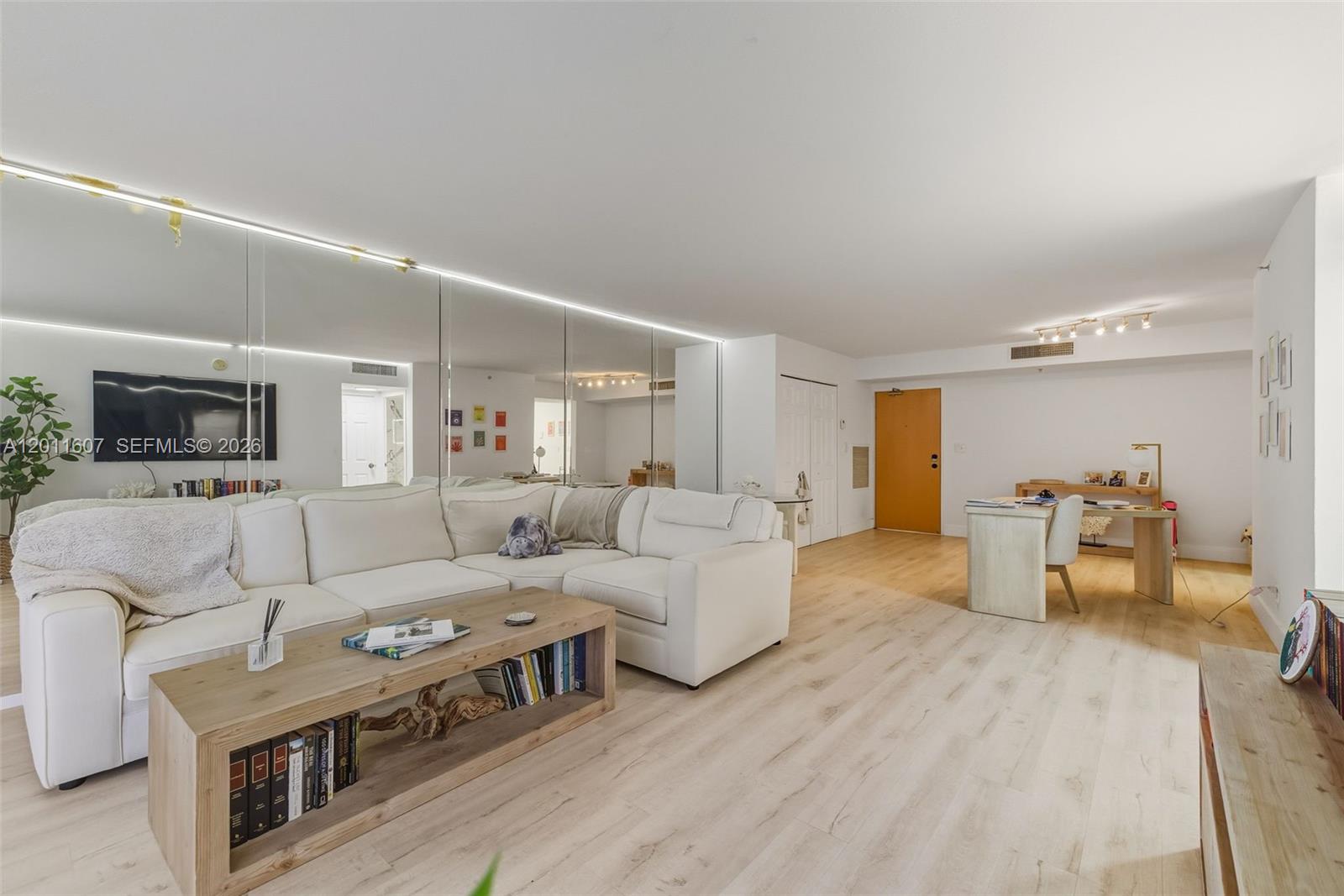 CARLISLE ON THE OCEAN CON - Residential Lease