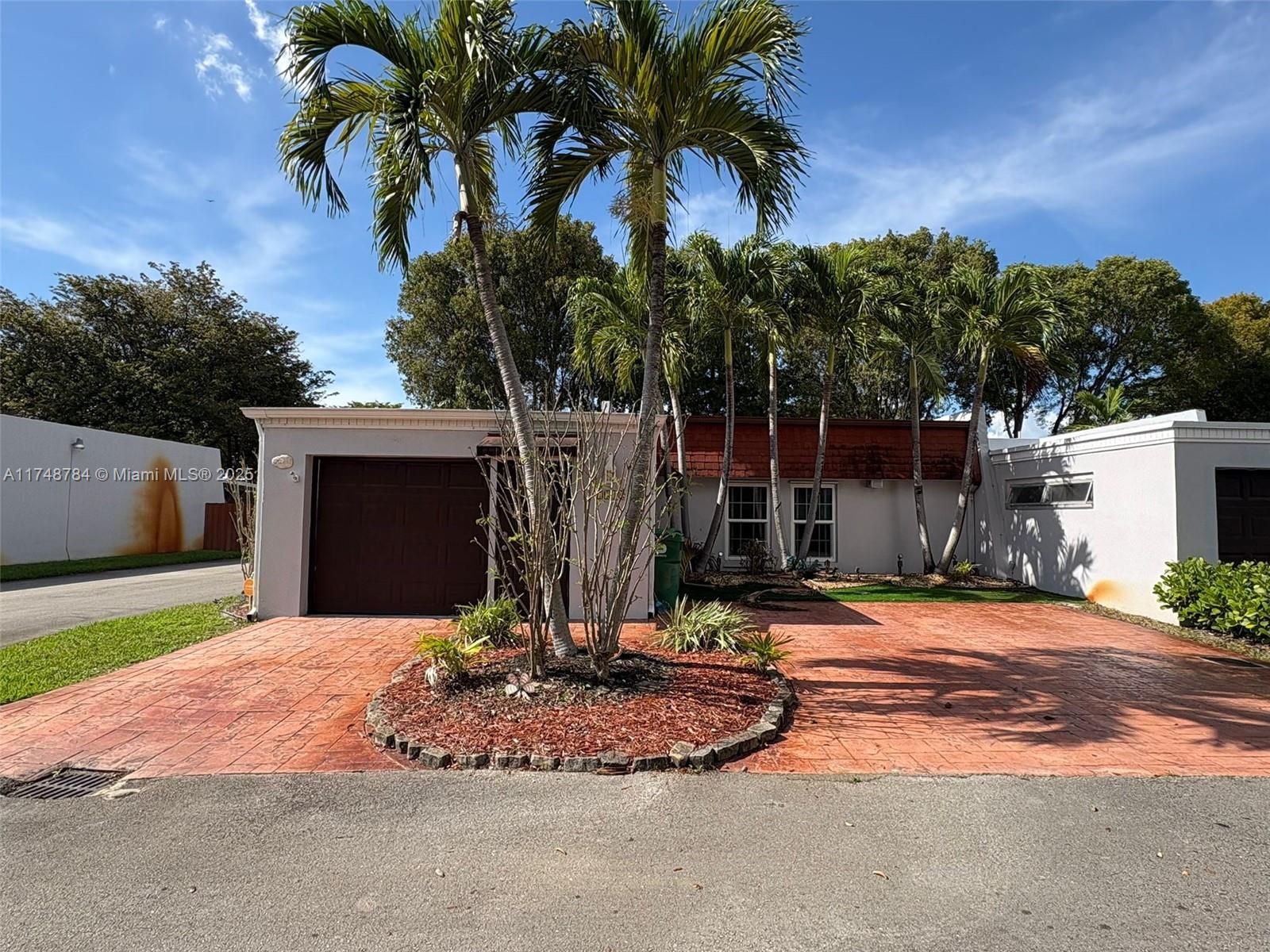 Photo 1 of 7340 Stardust Dr 7340, Hialeah, Florida, $480,000, Web #: 11748784