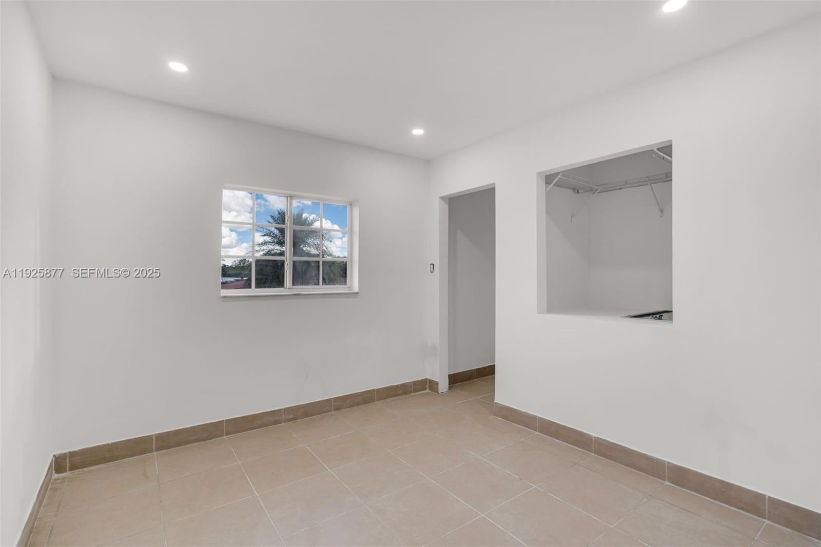 CAROL CITY 3RD ADDN - Residential Lease