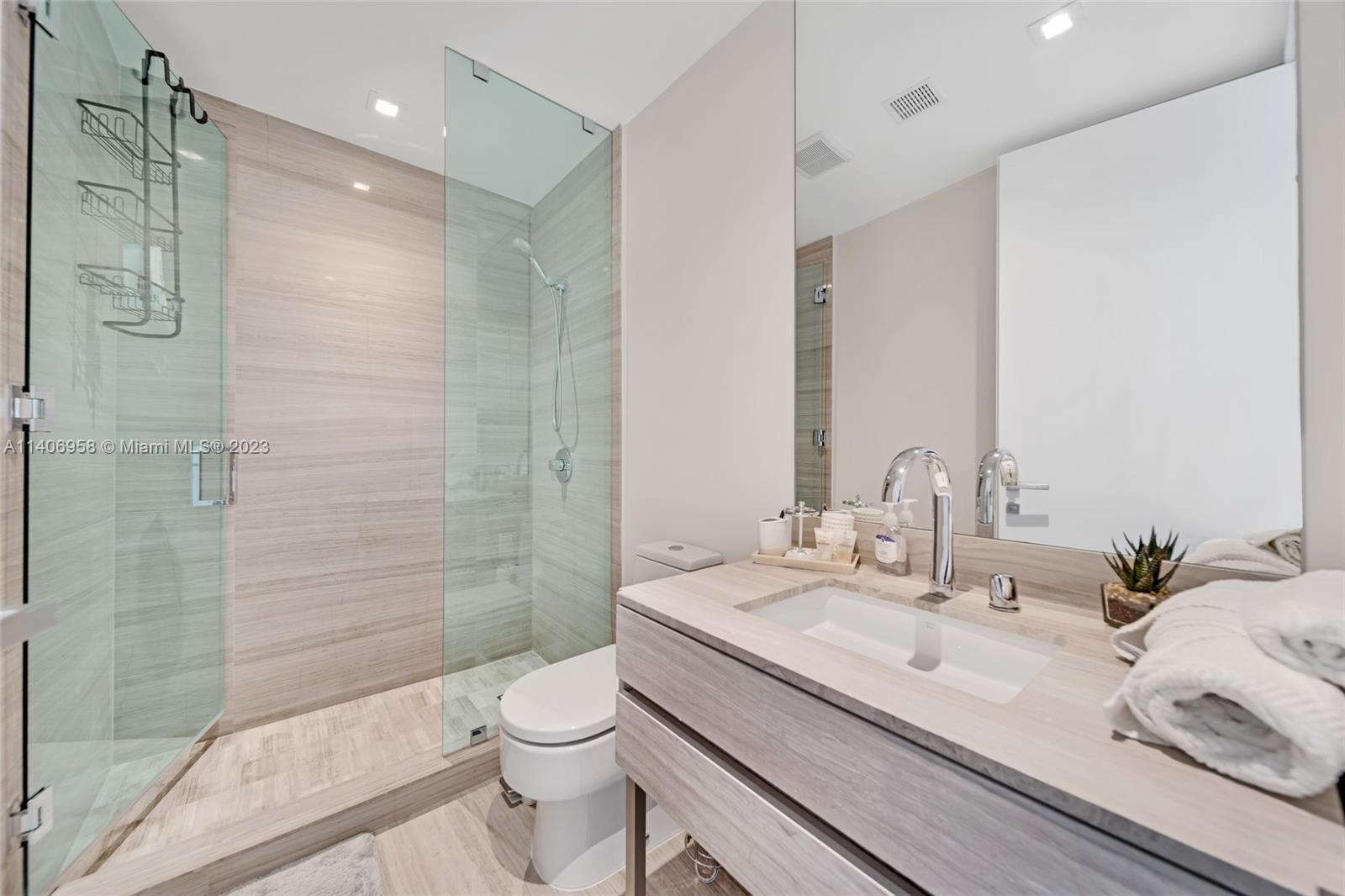 18975 COLLINS CONDO - Residential