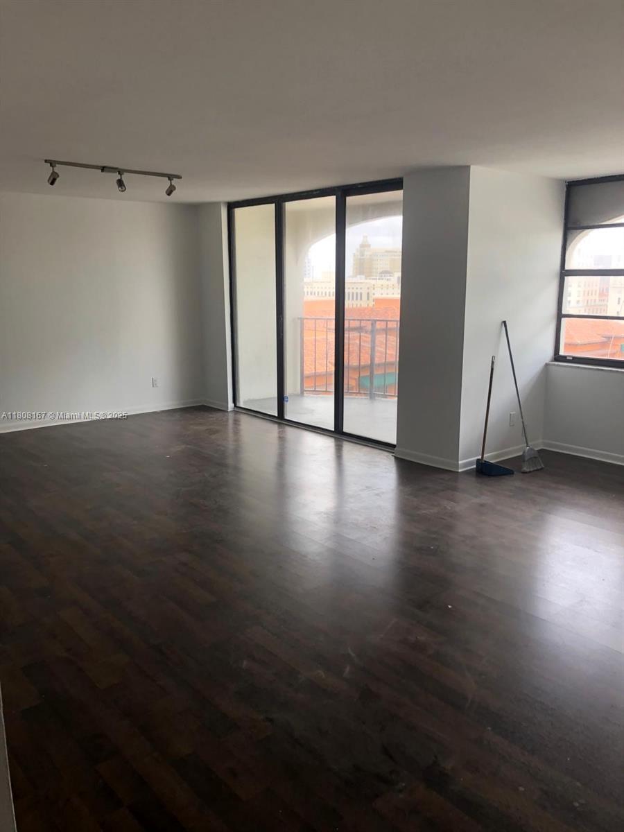 CORAL GABLES TOWER CONDO - Residential Lease