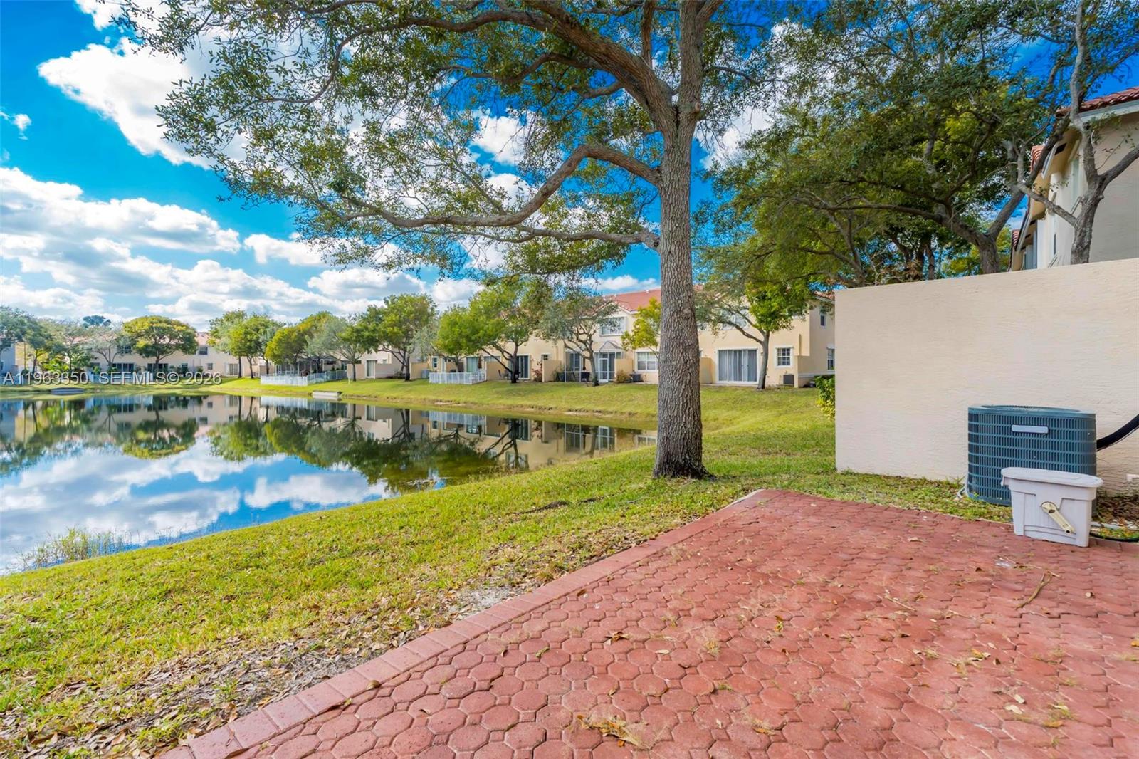 SILVER FALLS POD - Residential