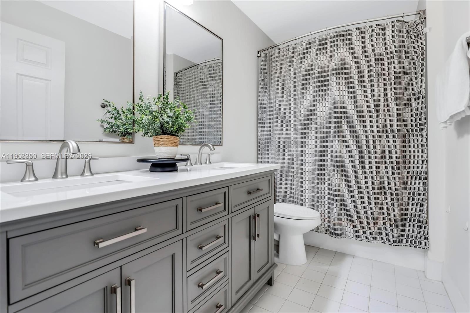 SILVER FALLS POD - Residential