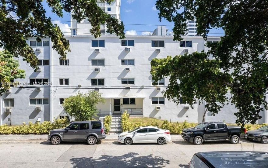 6 MONTH LEASE 
Remodeled studio unit in the heart of Brickell. Located on the second floor, this apartment is within walking distance from the best Bars, Restaurants, Shopping & More. The unit features stainless Steel appliances, vinyl flooring, a modern kitchen & bathroom, Windows AC, and impact windows. The boutique building features charming landscaping, one assigned parking, and secure gated premises. Rent includes water and garbage. Move quickly with the Rapid Approval process. First Month + 1 Security Deposits for move-in!
Owner pays for water. Tenant pays for FPL and internet. Parking included in the rent.