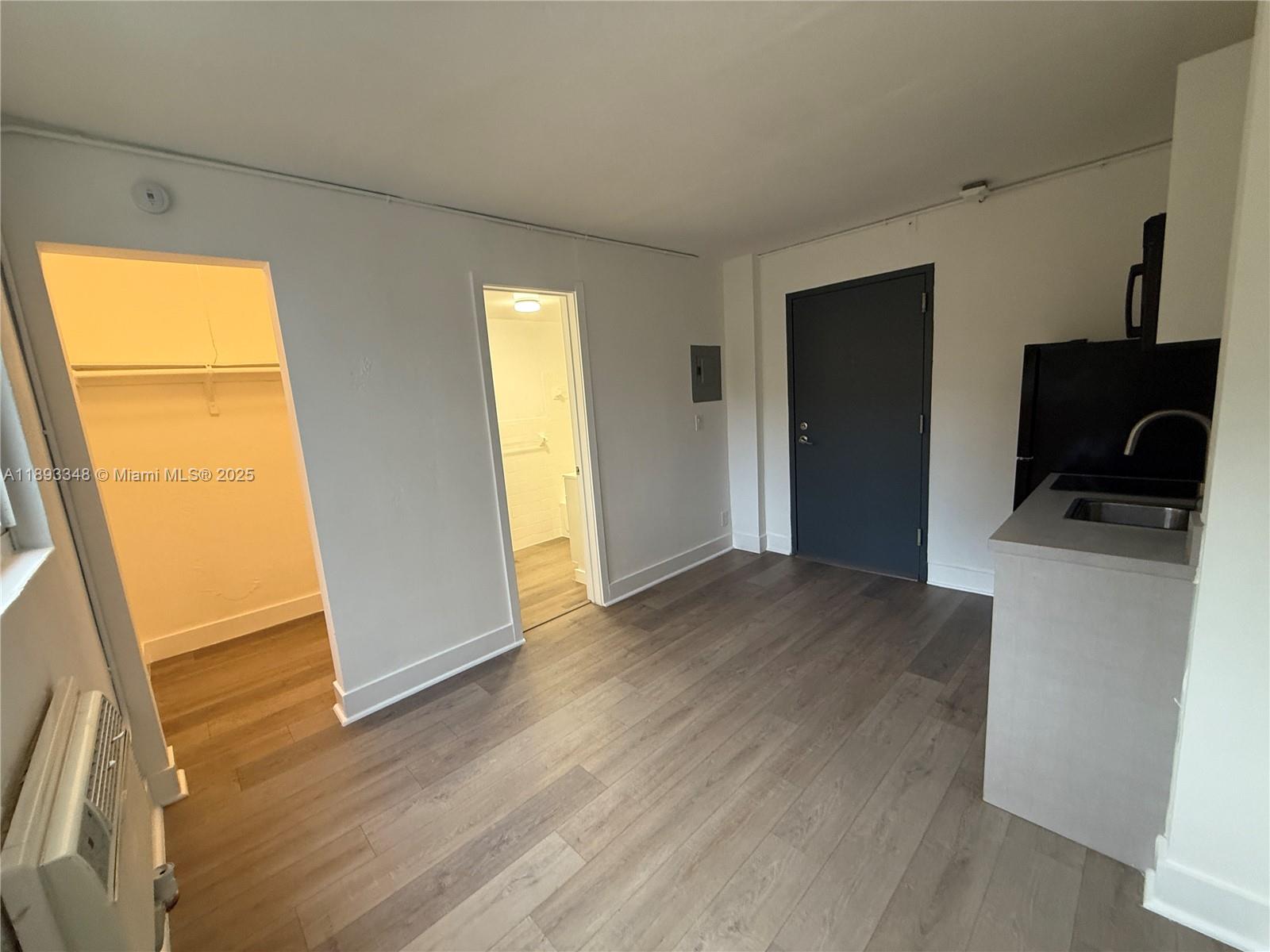 CITY OF MIAMI SOUTH - Residential Lease