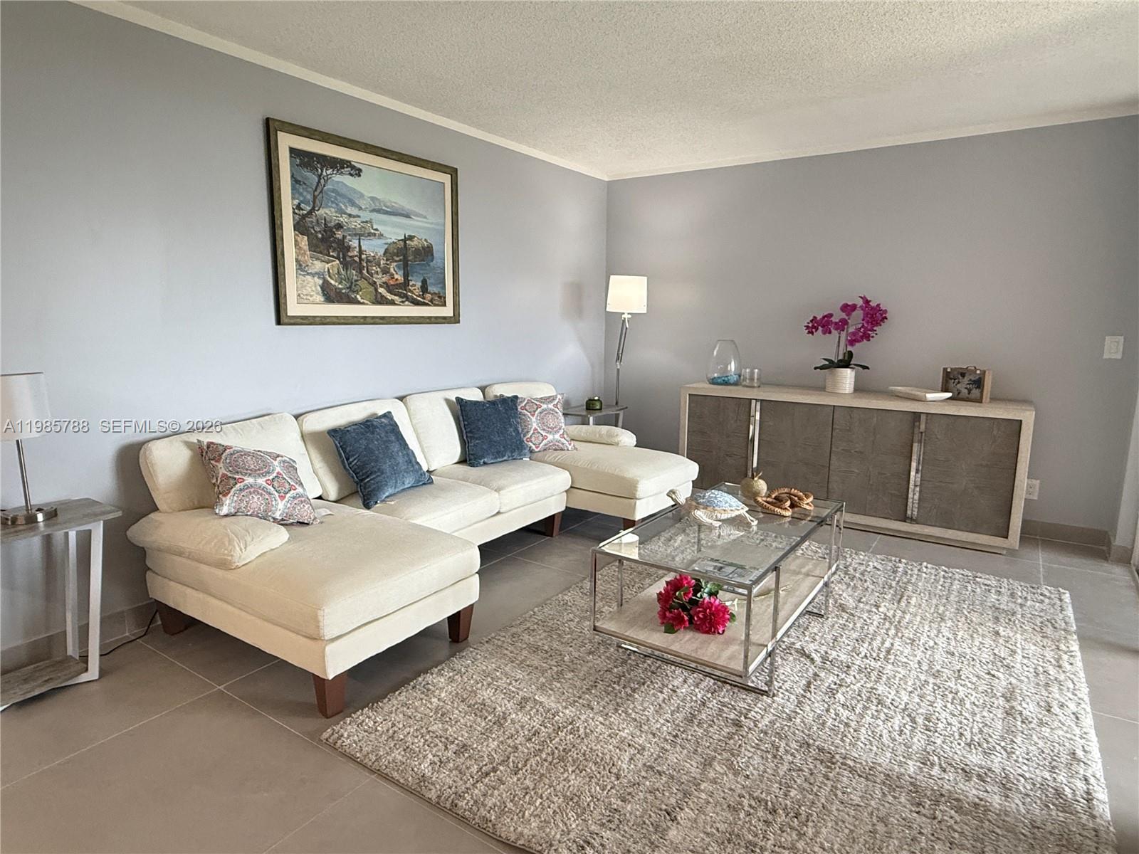 LAVERS DELRAY RACQUET CLU - Residential Lease