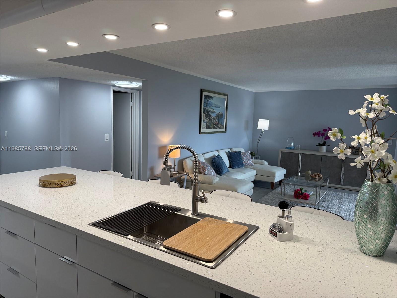 LAVERS DELRAY RACQUET CLU - Residential Lease