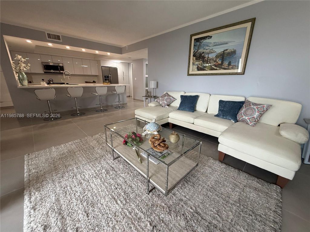 Photo of 950 Egret Cir #5409, Delray Beach, FL 33444 (MLS # A11985788)