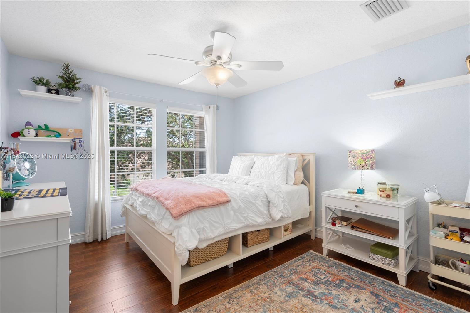 CANYON LAKES 6 - Residential