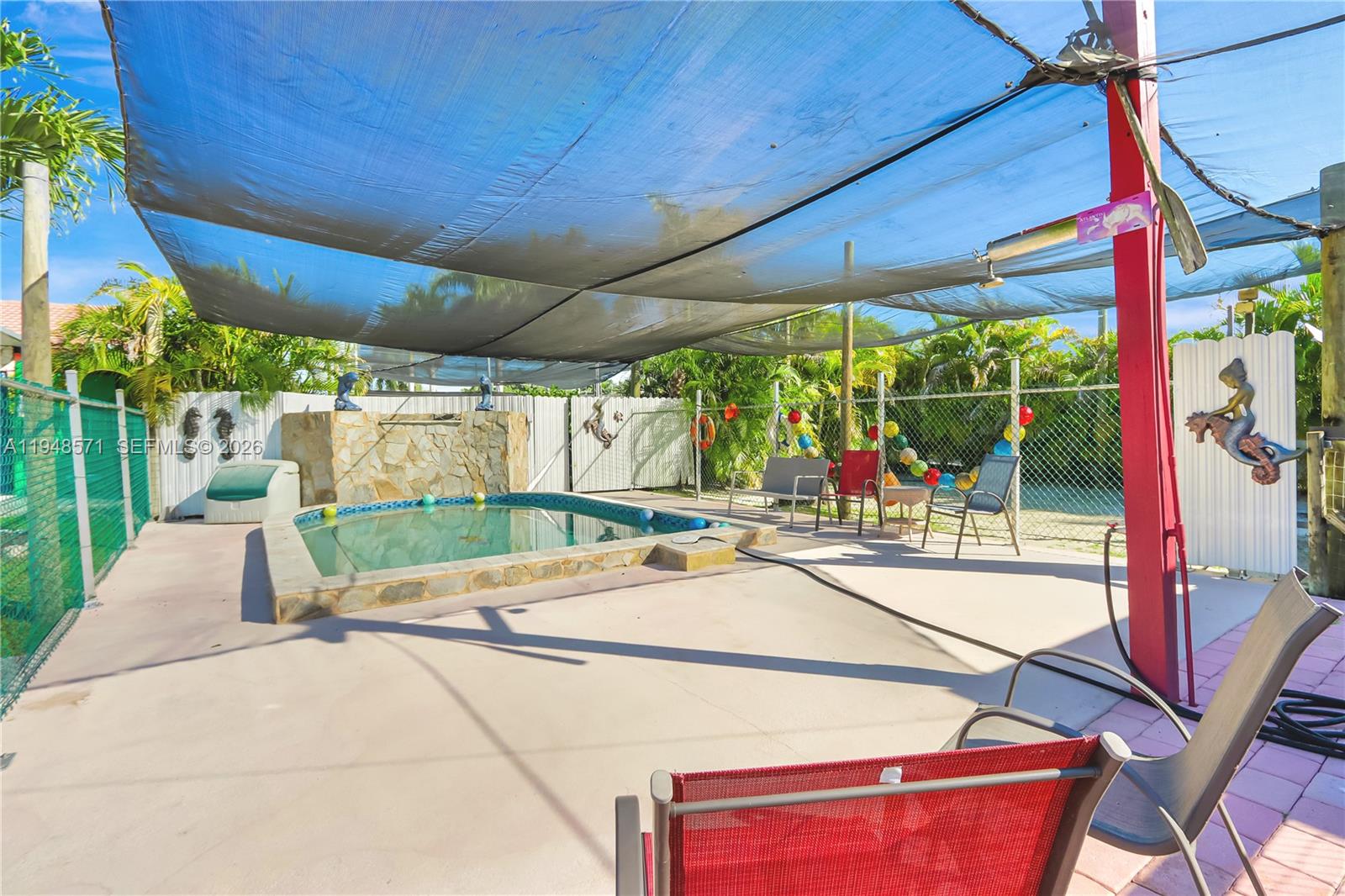 Redland - Commercial Sale