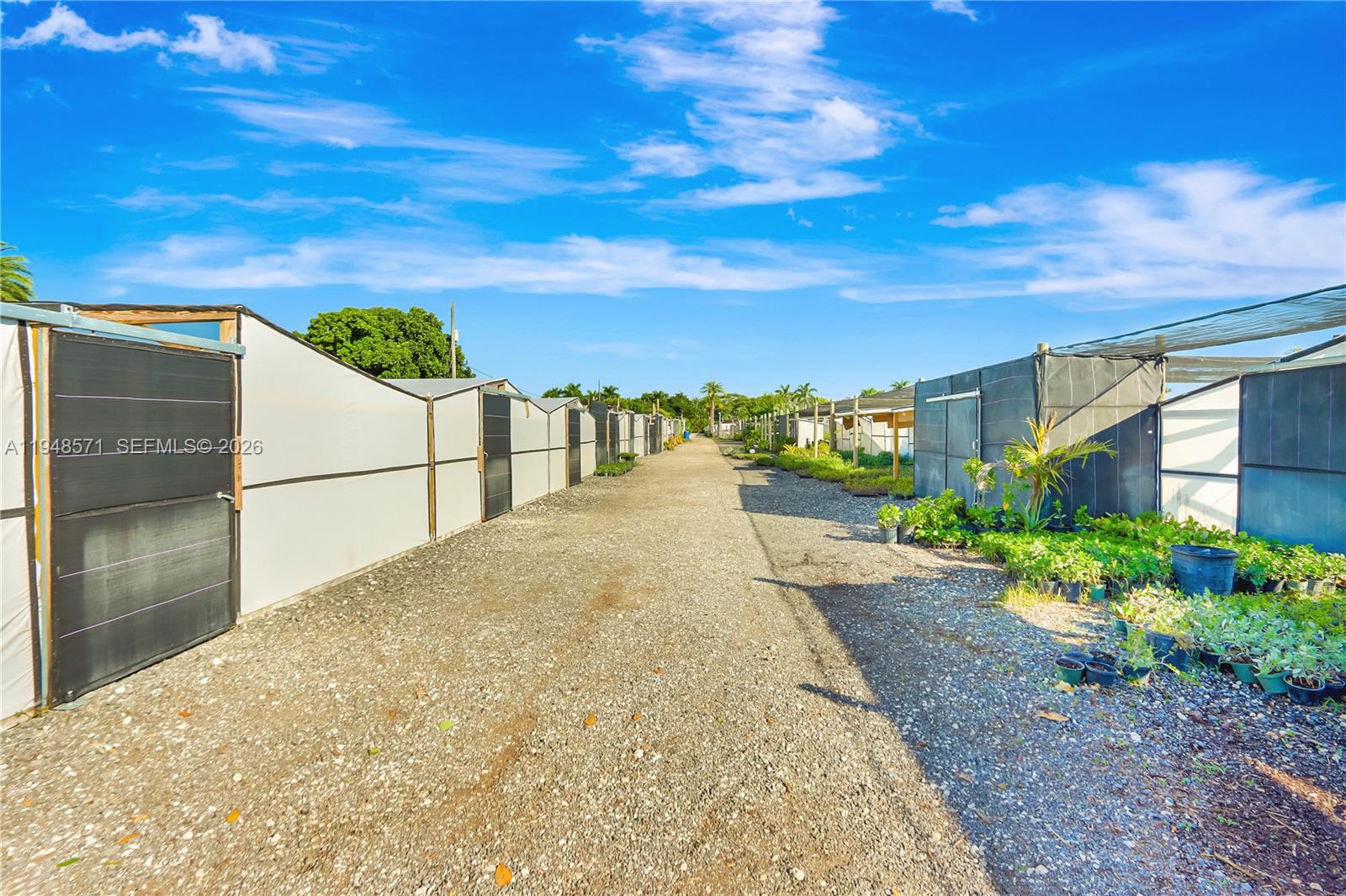 Redland - Commercial Sale