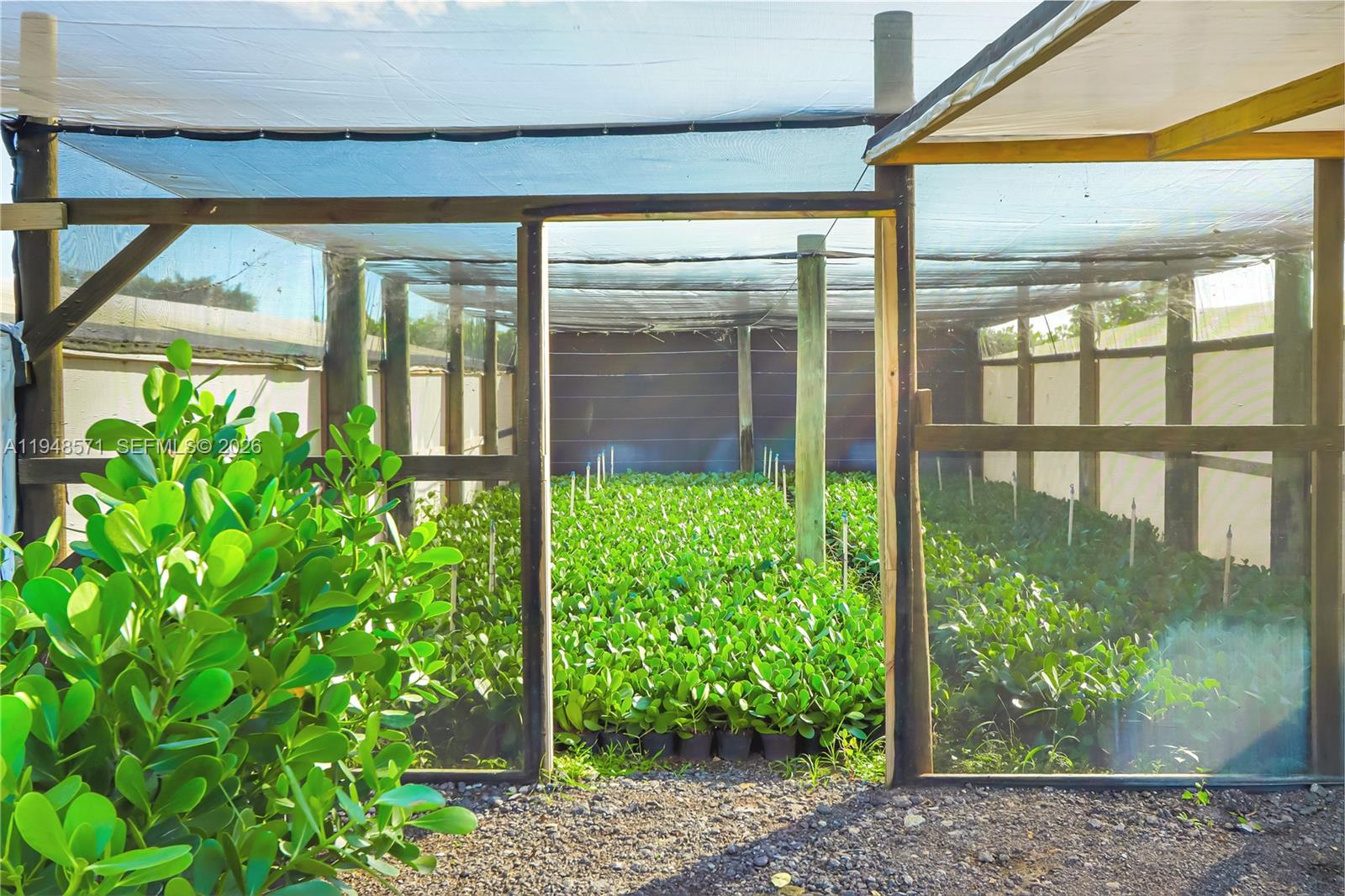 Redland - Commercial Sale