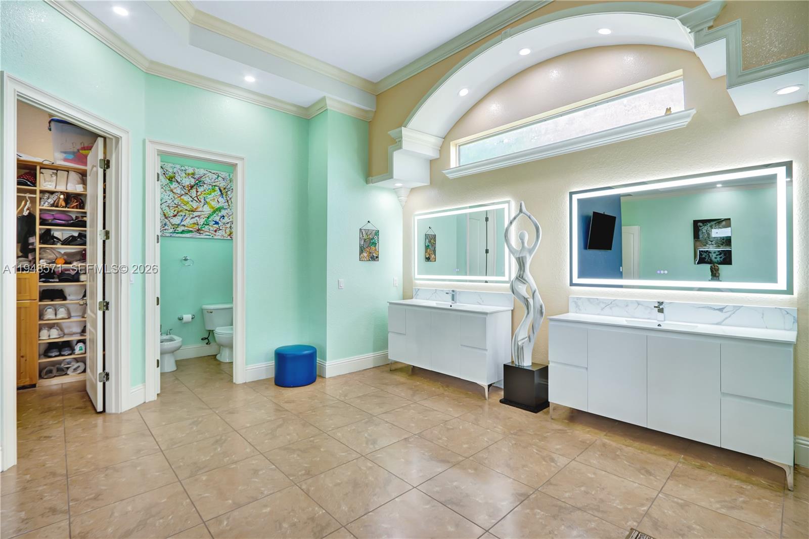 Redland - Commercial Sale