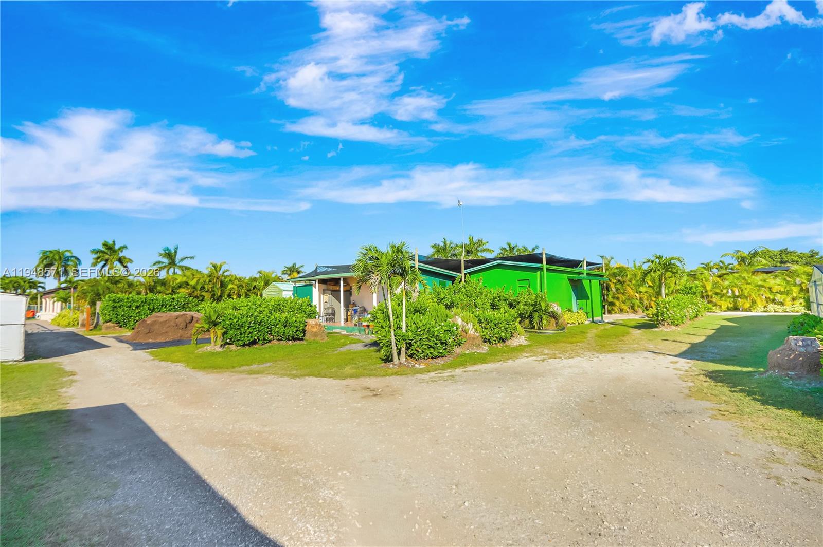 Redland - Commercial Sale