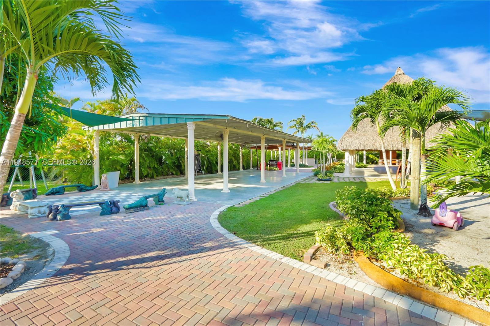 Redland - Commercial Sale