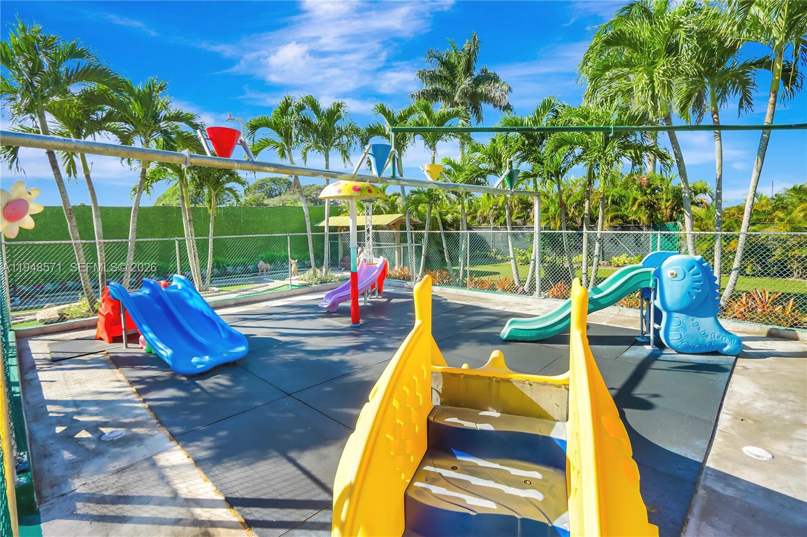 Redland - Commercial Sale