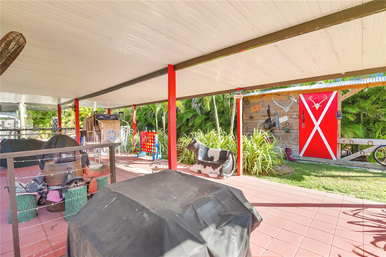 Redland - Commercial Sale