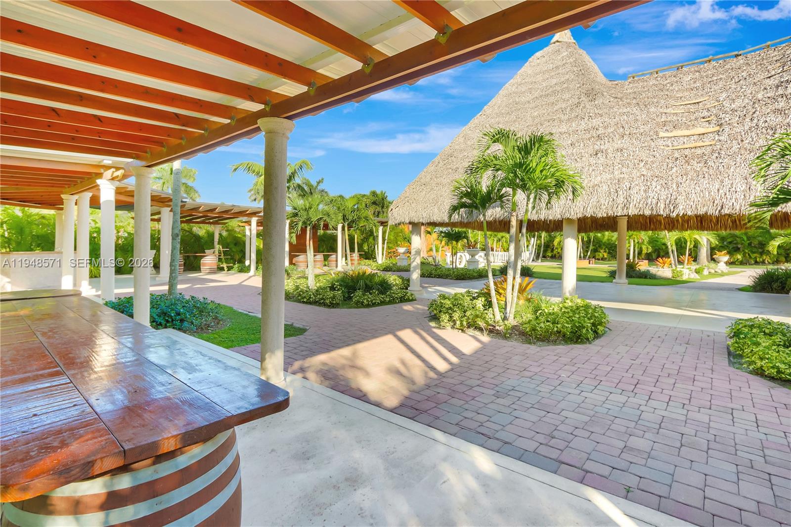 Redland - Commercial Sale